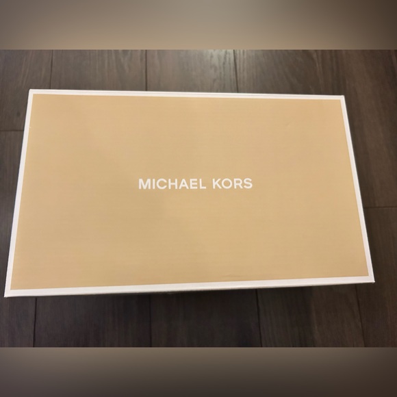 Logo Plate Sandal - 7 - Picture 3 of 6